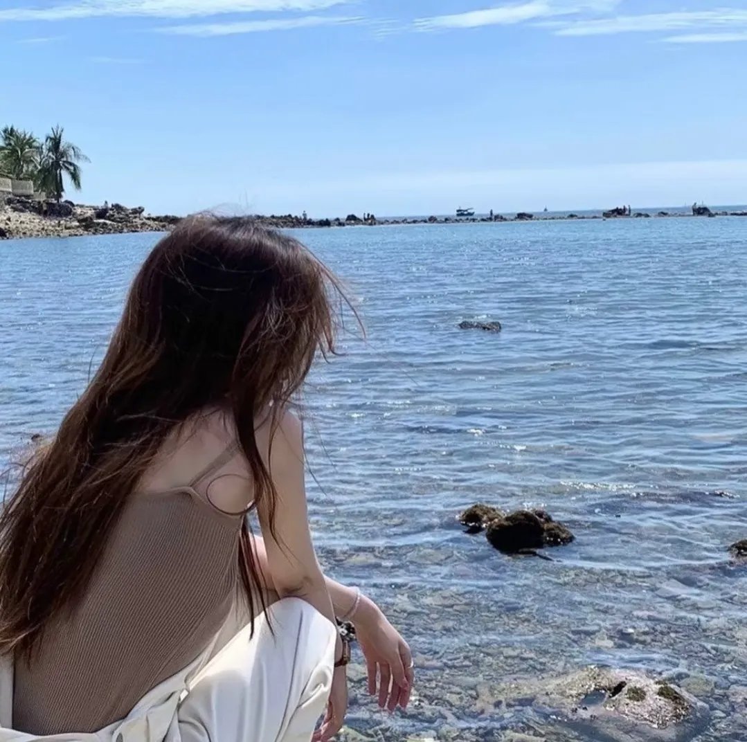 血月惊魂海报
